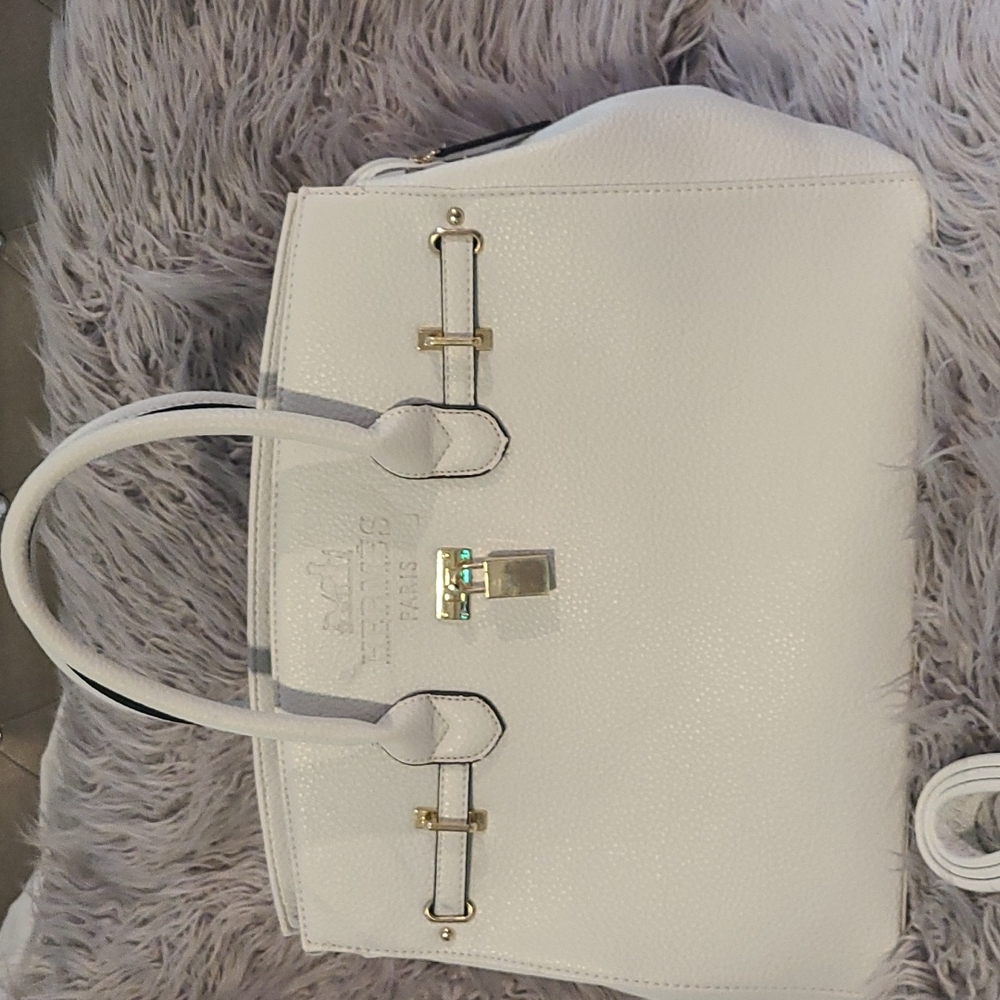 Hand bag